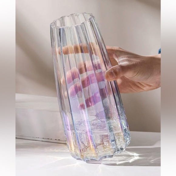Iridescent Crystal Vase 8.7”- Stylish Decorative Bud Container for Home & Office - Picture 3 of 11